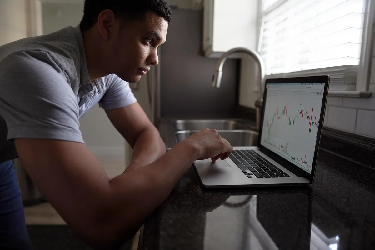 man, computer, stock trading, finance, day trading, wall street, finances, investor, money, wealth, equity, trader, day trader, investing, investment, banking,