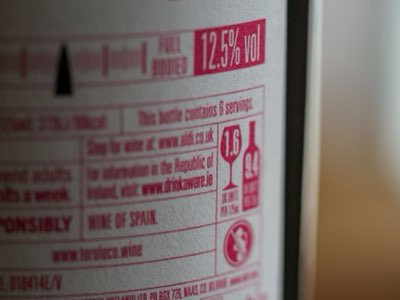 英國酒類市場：理想儲存溫度12至13度的保存指南